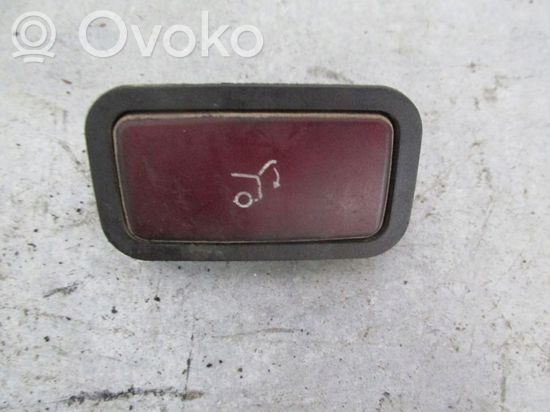 Mercedes-Benz E W212 Tailgate/boot open switch button