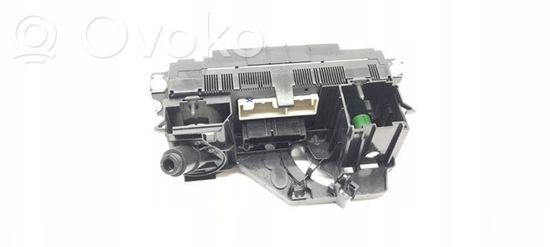 Audi A3 S3 8P Climate control unit 3C2820045A