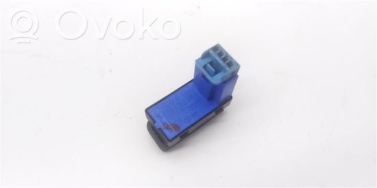Volkswagen Up Central locking switch button 1S0962125A