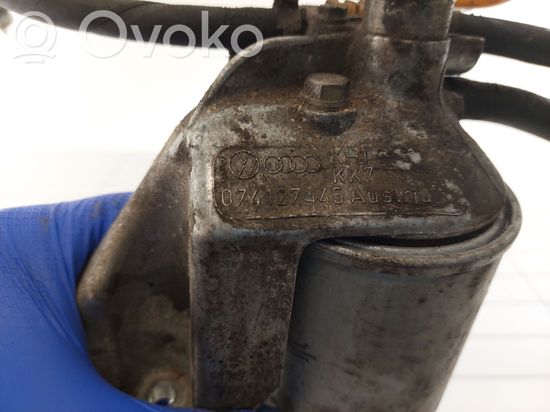 Audi A6 S6 C4 4A Fuel filter bracket/mount holder