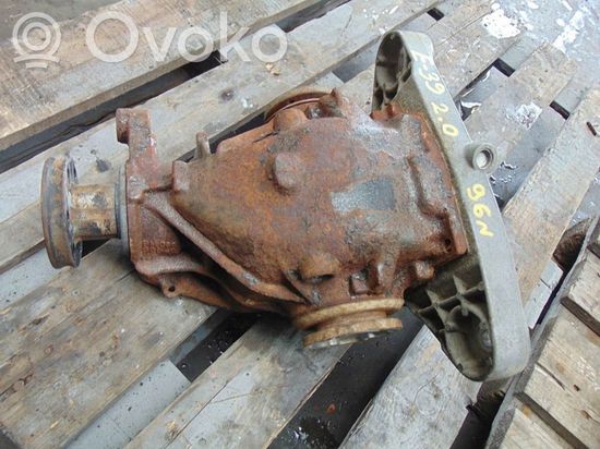 BMW 5 E39 Rear differential 1214311