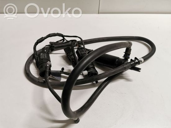BMW X5 E70 Windscreen/windshield washer pump 6934160 8377430