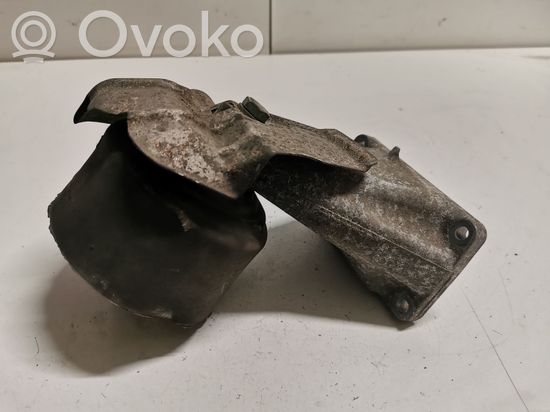 Mercedes-Benz CLK A209 C209 Engine mount bracket