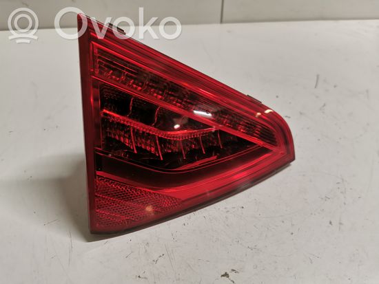 Audi A5 8T 8F Tailgate rear/tail lights 8T0945093D