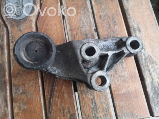 Audi A8 S8 D3 4E Engine mounting bracket 4E0199603S