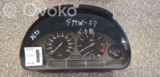BMW 5 E39 Speedometer (instrument cluster) 8375900