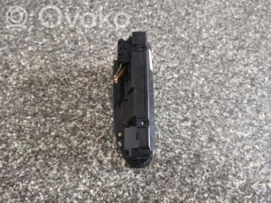 BMW 5 E39 Electric window control switch 8368966