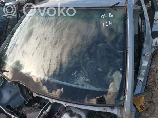 Mercedes-Benz E W124 Front windscreen/windshield window