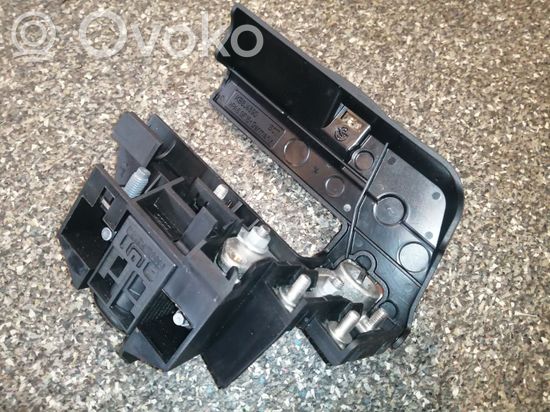 Audi A4 S4 B8 8K Battery relay fuse 4F0915519