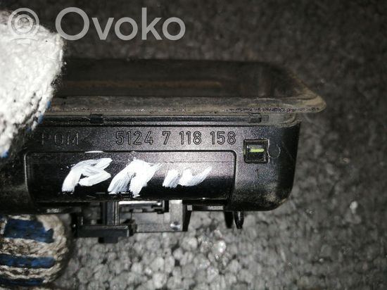 BMW 3 E90 E91 Tailgate opening switch 7118158