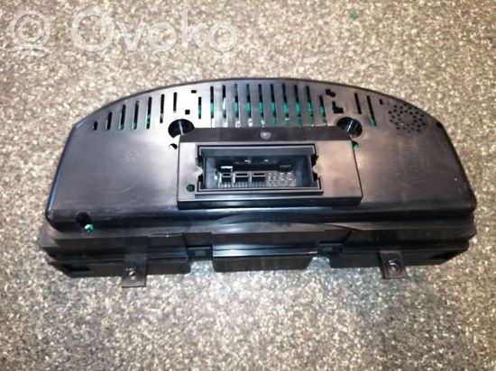 Volkswagen PASSAT B6 Speedometer (instrument cluster)