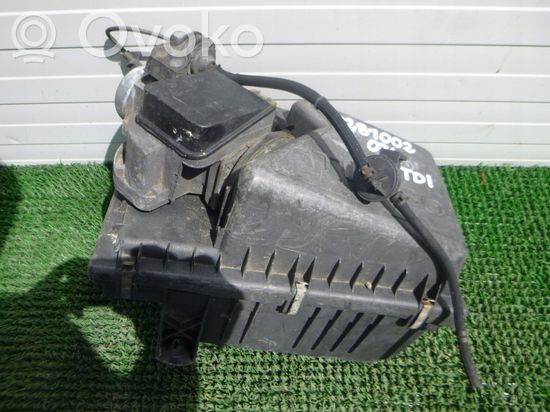 Audi A6 S6 C4 4A Air filter box
