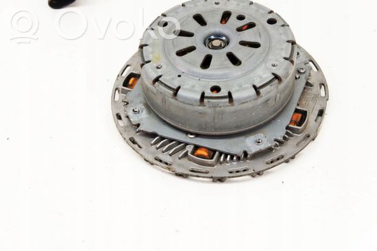 BMW 5 F10 F11 Radiator cooling fan shroud 7575564