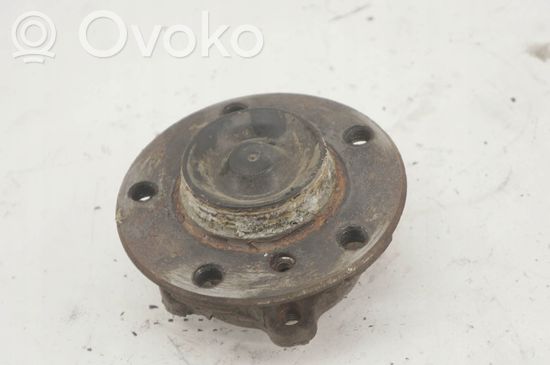BMW 2 F22 F23 Front wheel hub