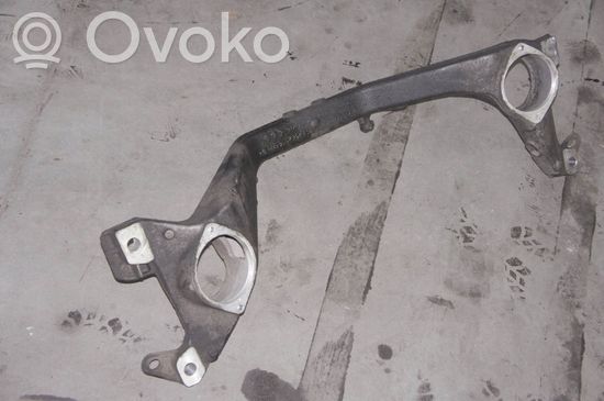 Audi Q7 4L Engine mounting bracket