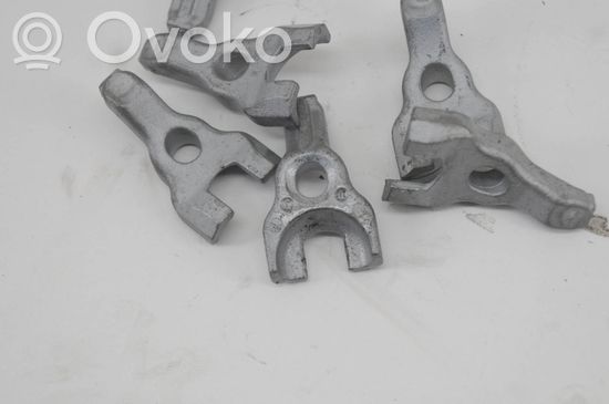 BMW 7 F01 F02 F03 F04 Fuel Injector clamp holder