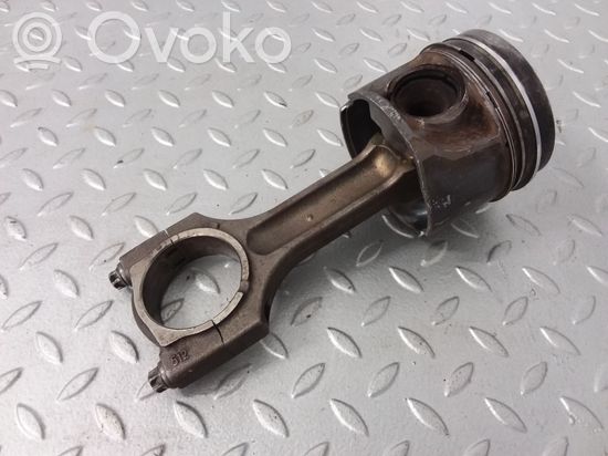 BMW X5 E70 Piston with connecting rod 84L107