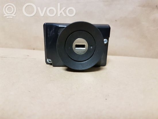 Audi A8 S8 D3 4E Ignition lock 3D0905865E