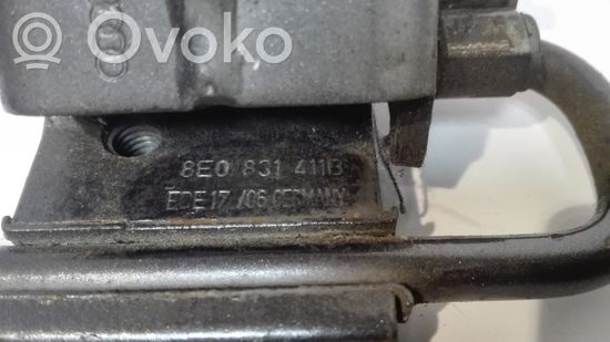 Audi A6 S6 C6 4F Front door lower hinge 8E0831411B