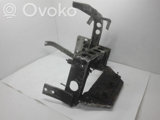 Audi A8 S8 D2 4D Front bumper mounting bracket 4D0807253 4D0821137 4D0821137D