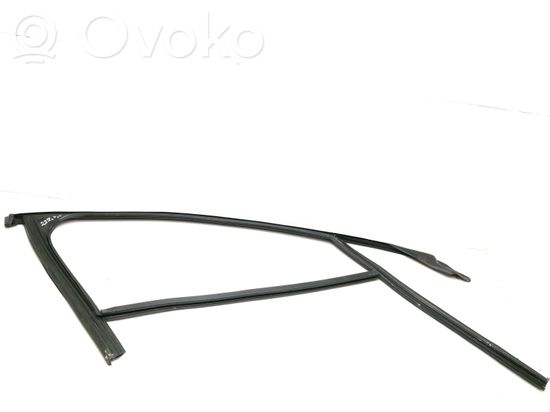 Audi A8 S8 D4 4H Rubber seal front door window/glass 4H0837439