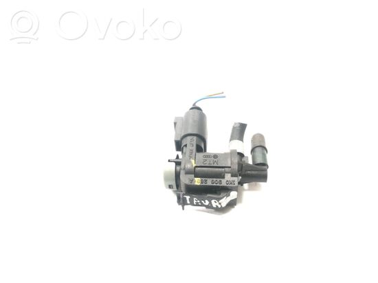 Volkswagen Touareg I Turbo solenoid valve 1K0906283A 0768A