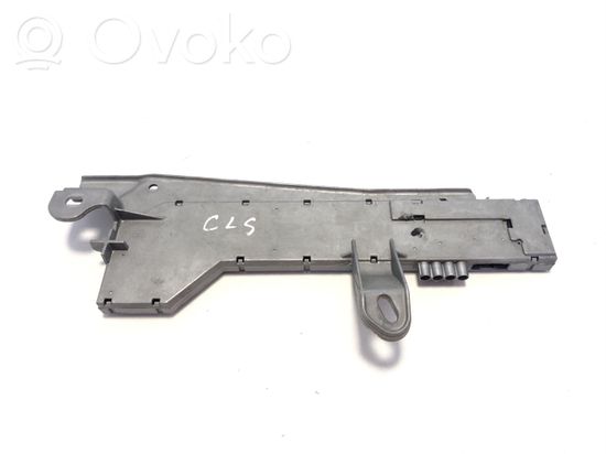 Mercedes-Benz CLS C219 Aerial antenna amplifier A2198200189 4019104360A