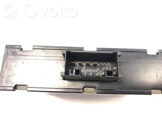 BMW X1 E84 Voltage converter/converter module 9251984 61429251984 0167375203