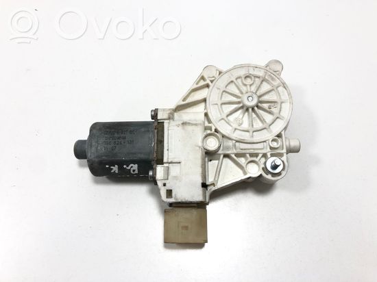 BMW 3 E90 E91 Front door window regulator motor 6927027 0130822226