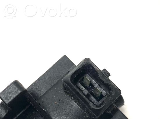 BMW 5 E39 Turbo solenoid valve 72279600 72279600 2247906