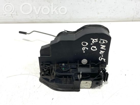 BMW 5 E60 E61 Front door lock 7167072 7167072