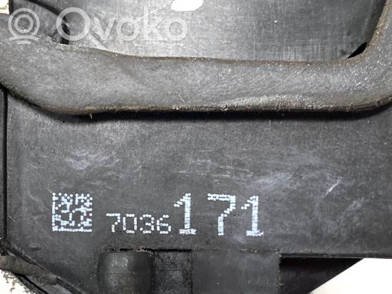 BMW 5 E60 E61 Rear door lock 7036171 7036171