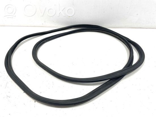 BMW 5 E60 E61 Trunk rubber seal (body)