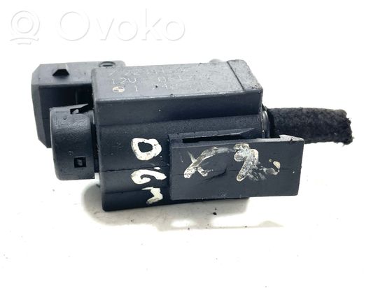 BMW X3 E83 Turbo solenoid valve 72234100 1742712 06T291