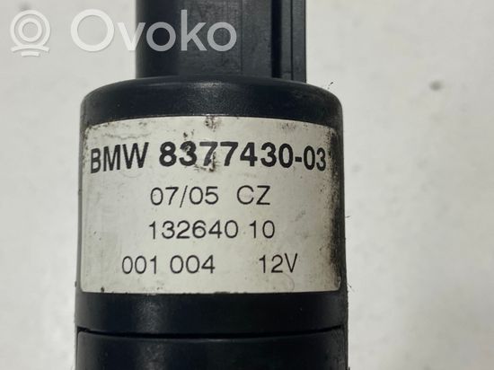 BMW X3 E83 Headlight washer pump 8377430 8377430 13264010