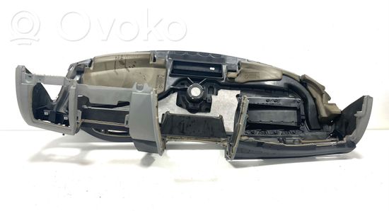 BMW 5 E60 E61 Dashboard 5148713181602 51487131816 7131816