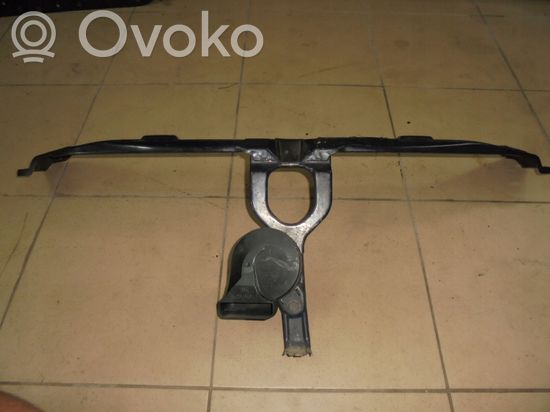 Mercedes-Benz E W210 Top upper radiator support slam panel