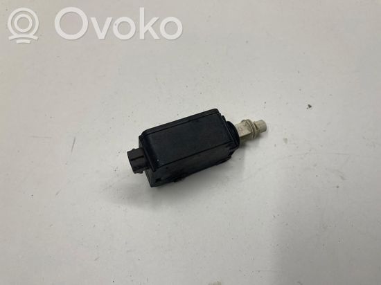 BMW 3 E46 Central locking motor 40620433