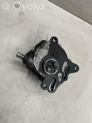 Audi A4 S4 B7 8E 8H Vacuum pump 03G145209C