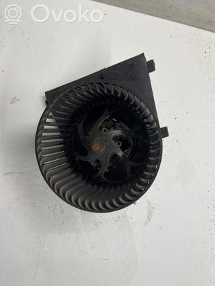 Volkswagen Golf IV Heater fan/blower 1J1819021A