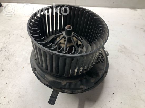 Volkswagen PASSAT B6 Heater fan/blower