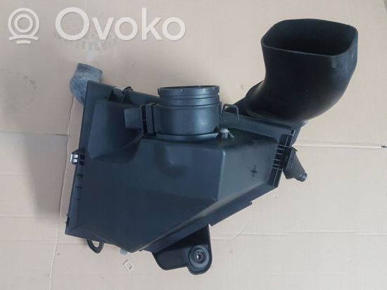 BMW 3 E90 E91 Air filter box 7806964