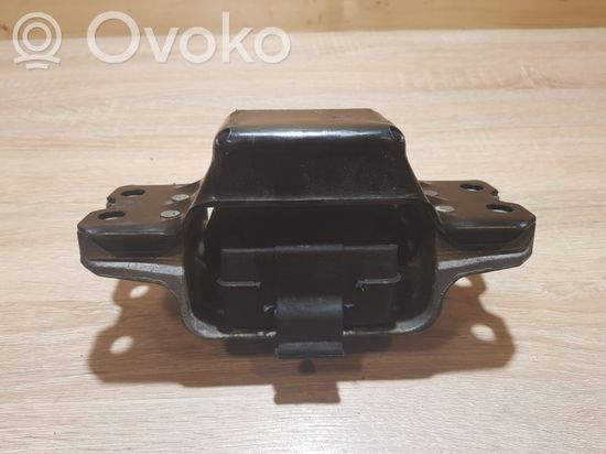 Volkswagen Golf V Engine mount bracket 1K0199555