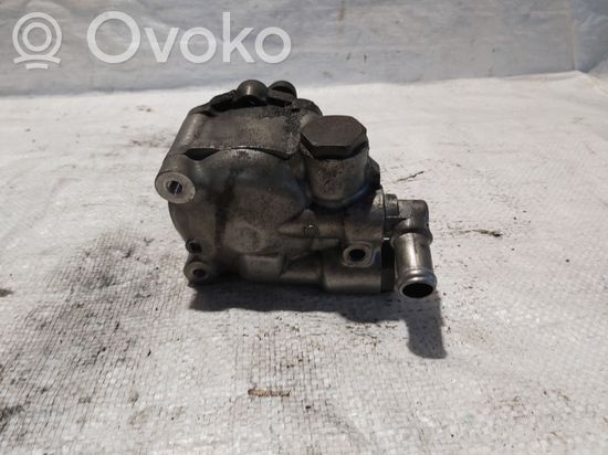 BMW 5 E60 E61 Power steering pump 677469802