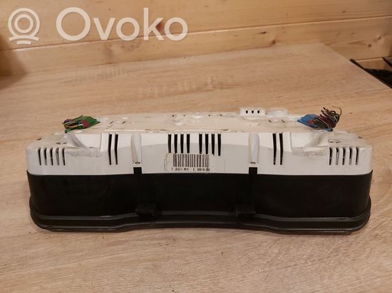 Volkswagen PASSAT B5 Speedometer (instrument cluster) 09051949905