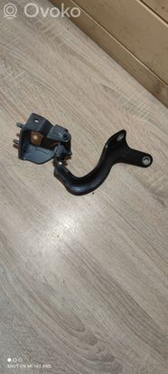 Audi Q7 4L Tailgate/trunk/boot hinge 4L0827800B