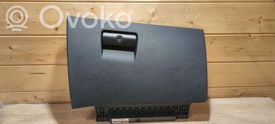 BMW X3 E83 Glove box