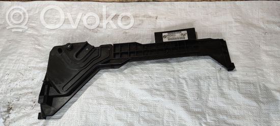 BMW X3 E83 Radiator mount bracket 3509203