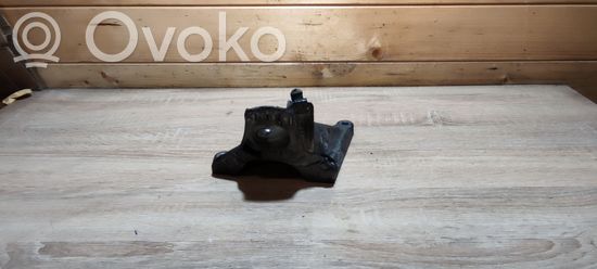 BMW 5 E60 E61 Engine mounting bracket 676915301