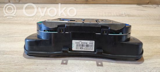 Volkswagen PASSAT B5 Speedometer (instrument cluster) 3B0920802AX